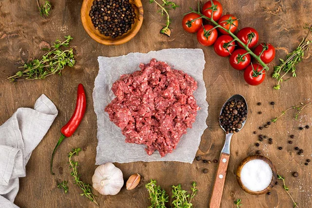 گوشت چرخ کرده ممتاز - مخلوط شتر با گوساله