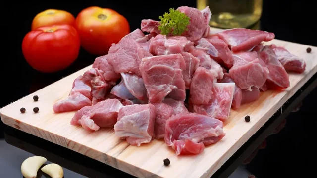 گوشت خورشتی گوسفندی